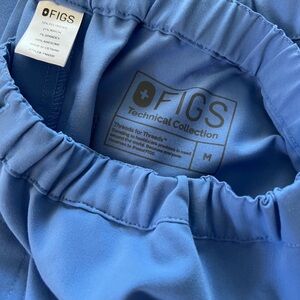 Men’s Figs Scrubs